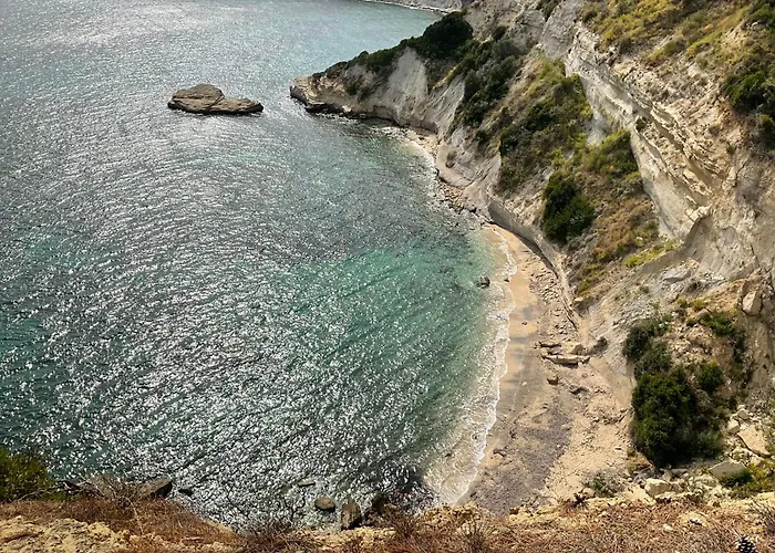 Вилла Christina's 2 Bedroom Villa, Kefalonia